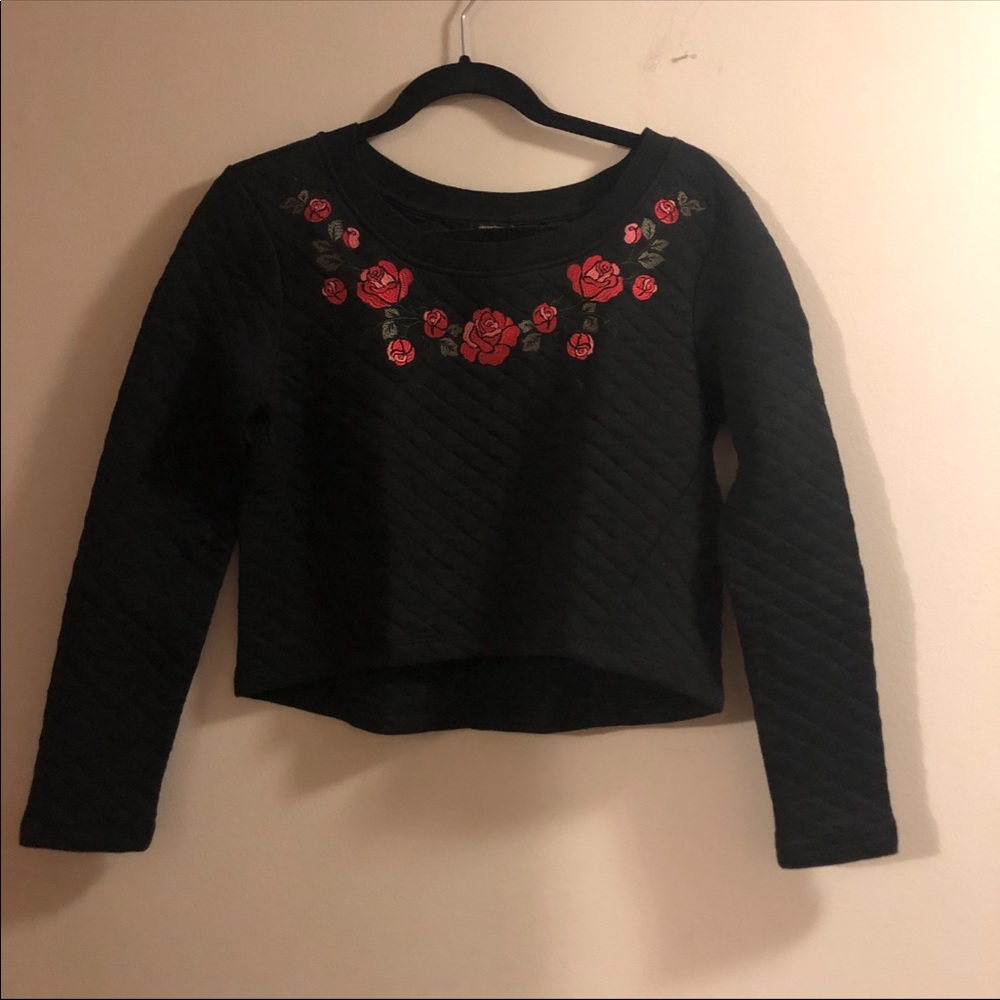 CROP TOP SWEATER